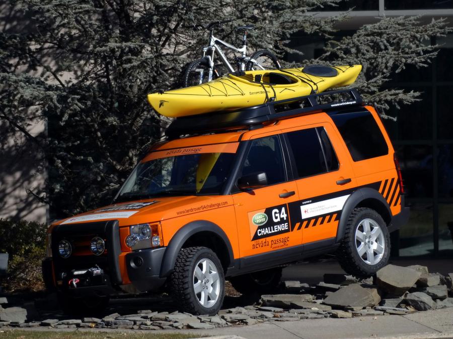  Land Rover Discovery 3 G4 Edition 2004 года  (фото 6 из 19)